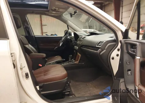 2017 Subaru Forester 2.0Xt Touring z USA, uszkodzony, nr VIN JF2SJGTC7HH455656